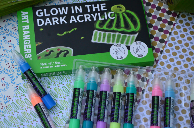 Art Rangers Glow In The Dark Acrylic 10colours set.